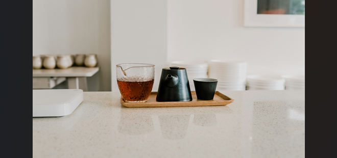 「不動産投資」と「株式投資」のどっちが有利な投資？