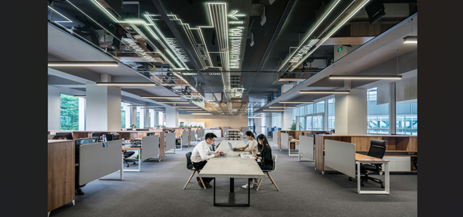 一歩会社の外に出ると、本当のことを教えてくれる人は誰もいなくなる